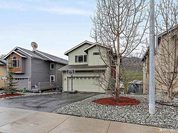 2nd image of 20648 Mountain Vista Dr