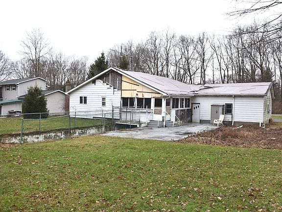 3rd image of 1159 Lamont Dr
