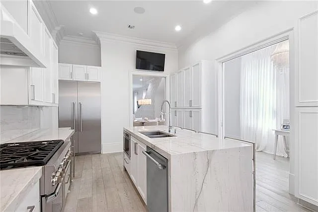 249 Walnut St — Photo 3