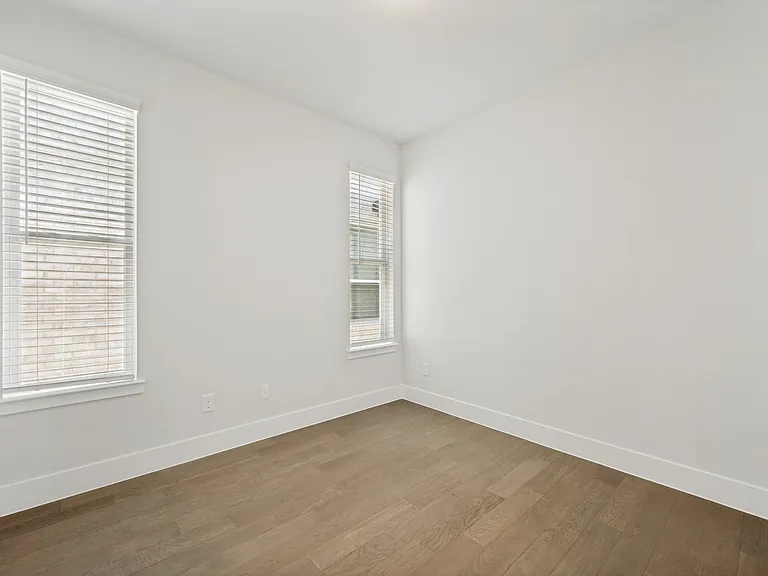11572 Empress Dr — Photo 5