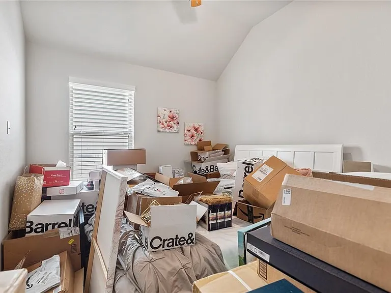 2925 Mossy Springs Dr — Photo 24