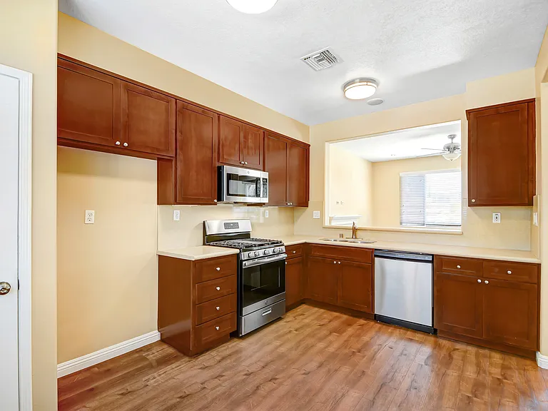 7340 Tradition Pl — Photo 4