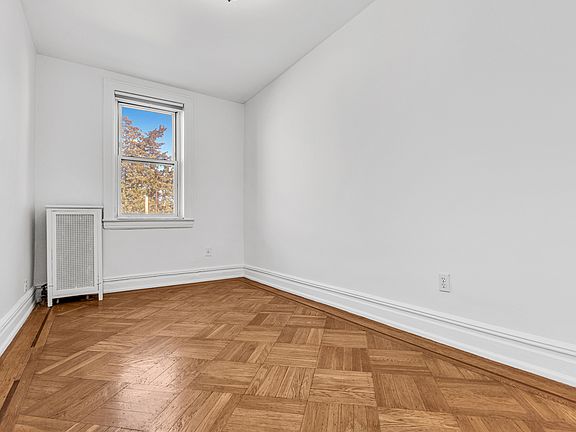 5th image of 8813 Ridge Blvd #2