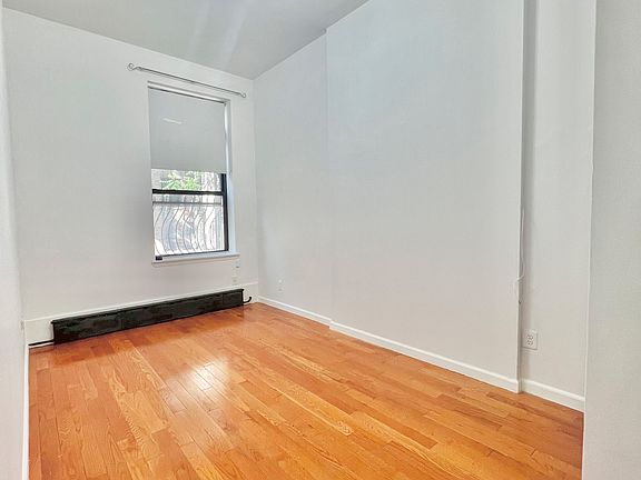 3rd image of 521 W 162nd St #2