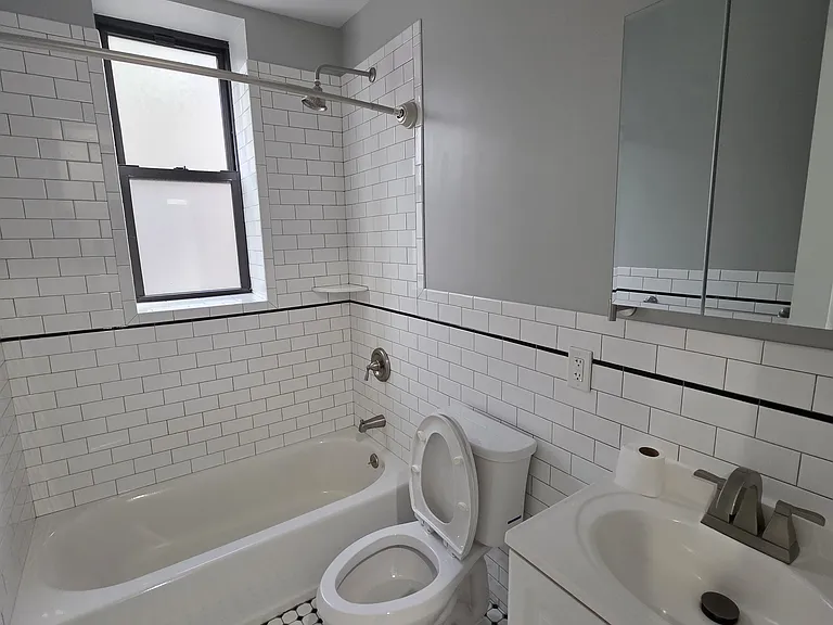 580 W 172nd St #4B — Photo 7