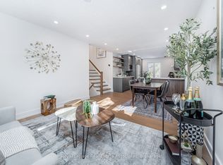 471 Valhalla Ct, Oakville, ON L6L 5M5