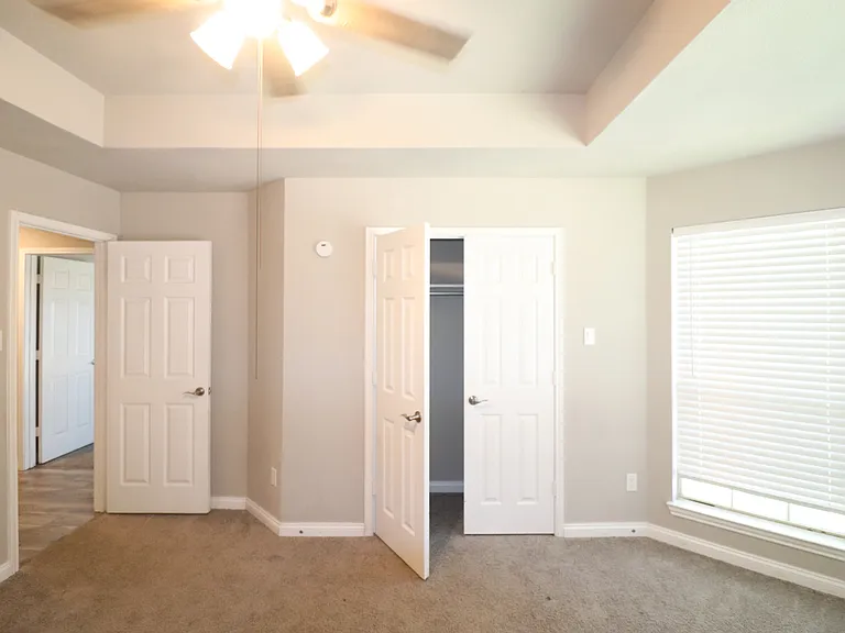 4606 Clay Dr — Photo 28