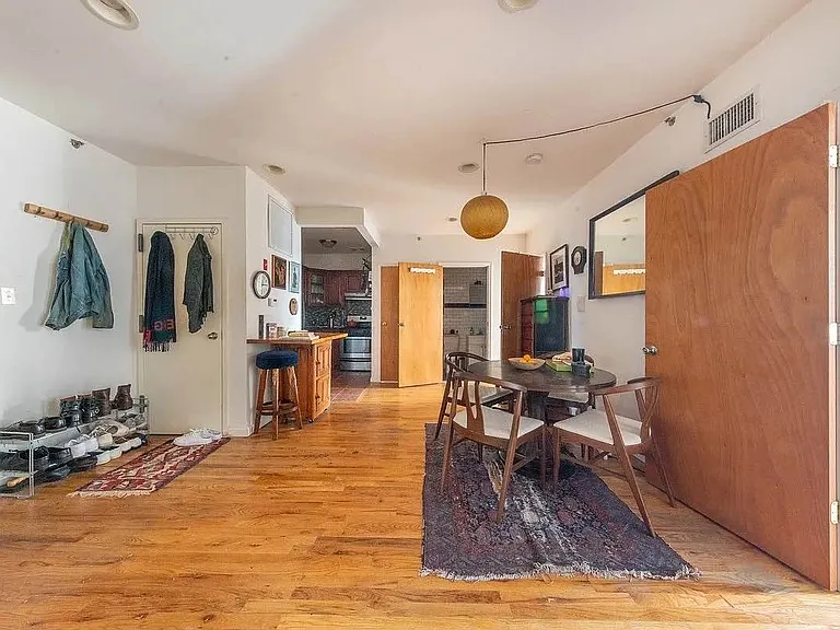 885 Willoughby Ave #301 — Photo 2