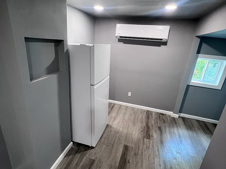 1307 Phelps Ave — Photo 5