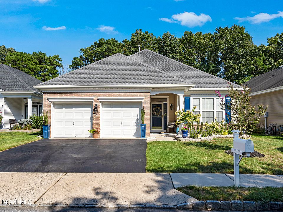 1st image of 5 Silverspring Drive