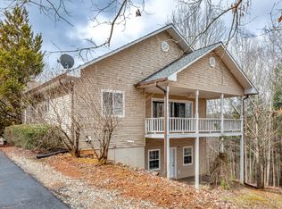 1105 Forest View Dr, Hiawassee, GA 30546