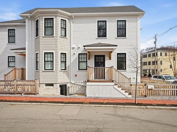 131 Prospect St #B, Newburyport, MA 01950