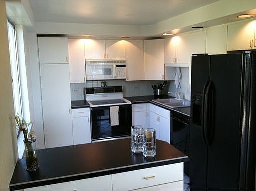 3rd image of 1090 N Lafayette St APT 602