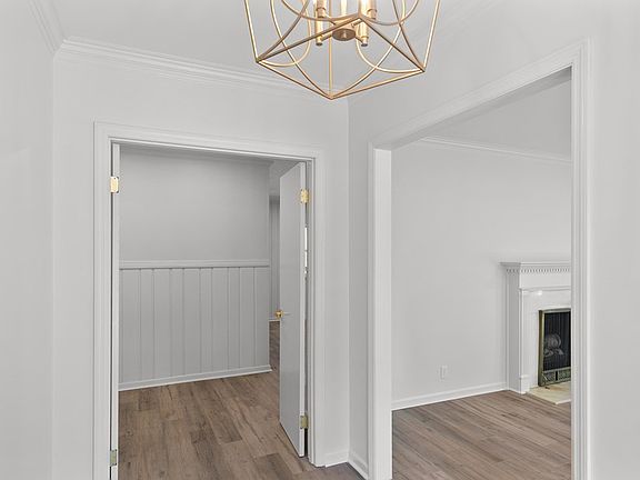 4th image of 3109 Mockingbird Ln