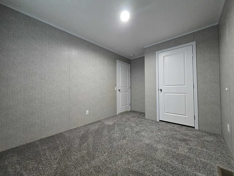 29800 Guilford Cir #423 — Photo 27