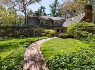 568 E Point Rd, Marion, MA 02738