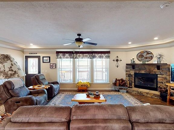 5th image of 312320 Jones Dr SE