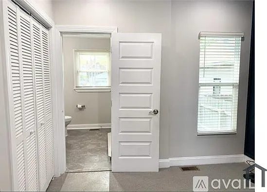 722 S 40th St — Photo 15