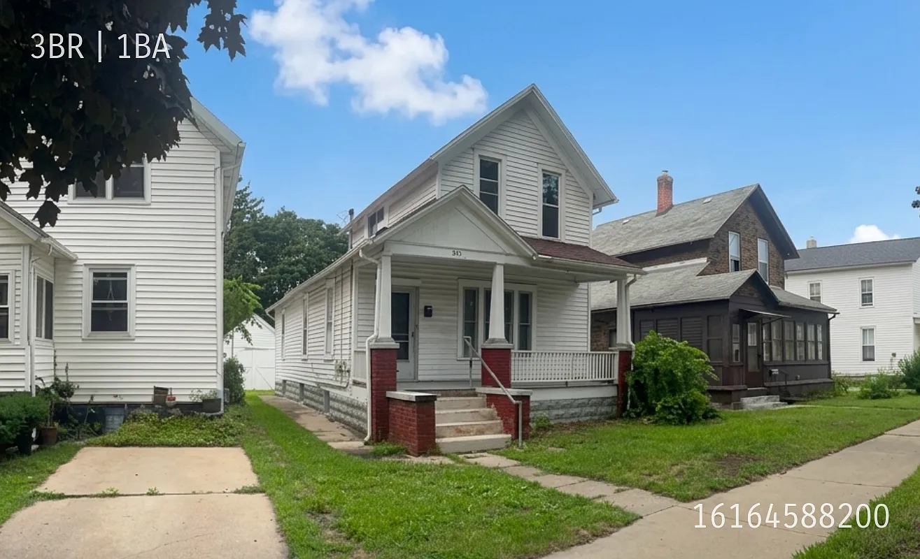 Beautiful 3BR/1BA Home Near Downtown GR at 545 Fremont NW, Grand Rapids, MI 49504 — Photo 1