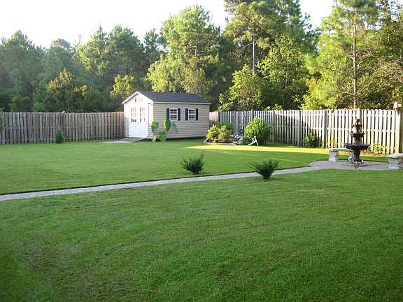 Path to Water Fountain
