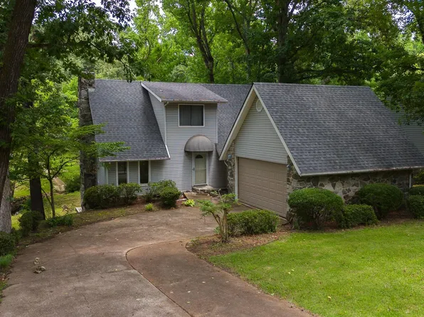 2411 Goff Dr, Batesville, AR 72501