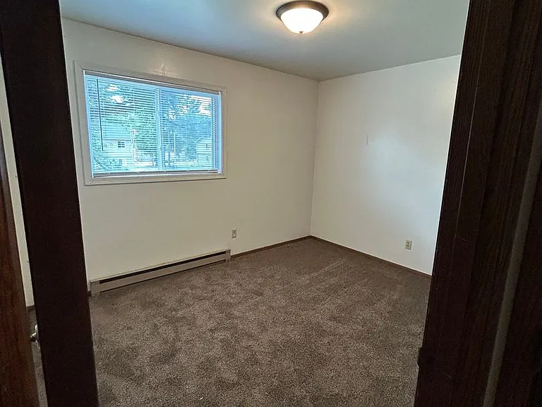 1816 Bloedel Ave — Photo 4