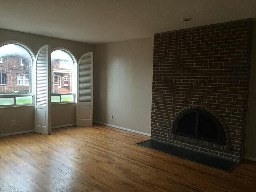 Living room / Fireplace