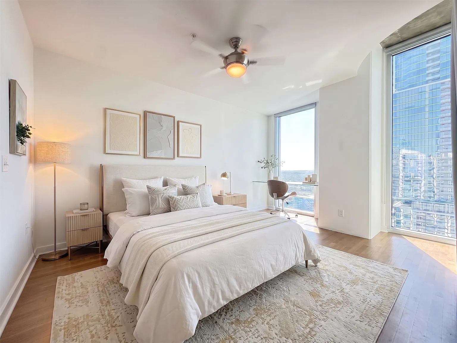 1 bed, 1.0 bath, 732 sqft, $2,800 — Photo 2