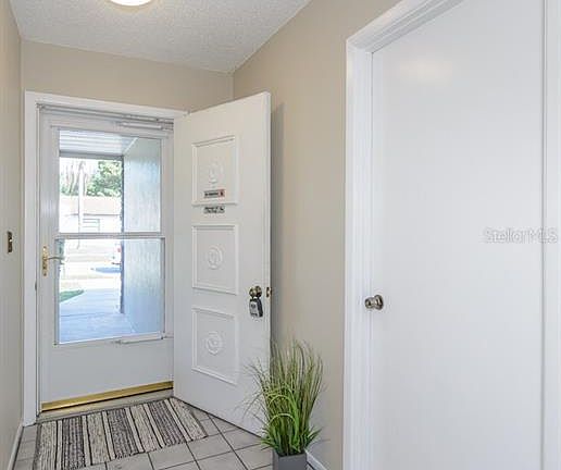 5th image of 106 Lotus Cir