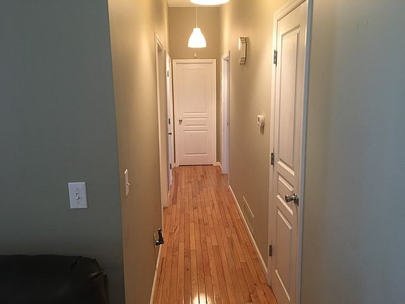 2nd image of 152 Oakwood Cir