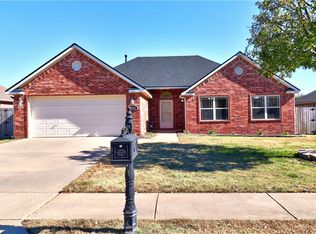 3305 S 2nd Pl, Rogers, AR 72758