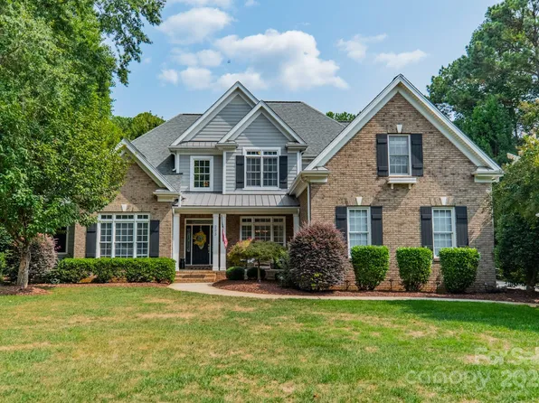 293 Bayberry Creek Cir, Mooresville, NC 28117