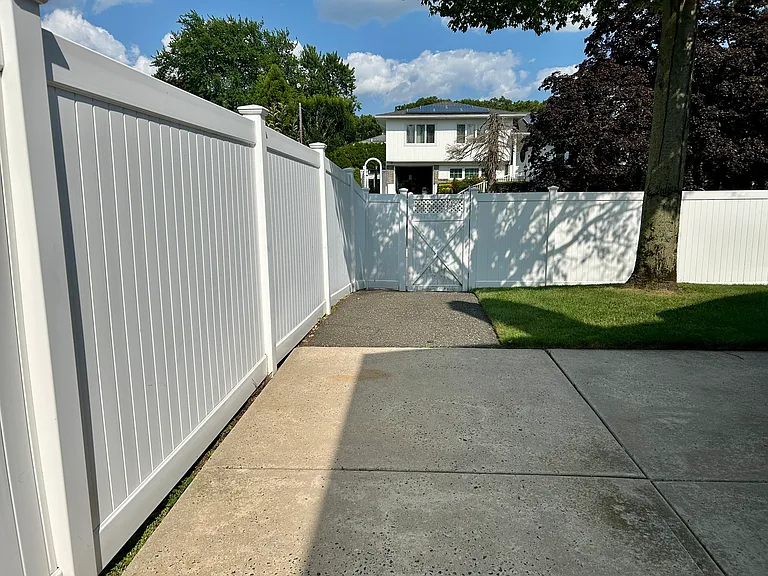 267 Haypath Rd — Photo 22