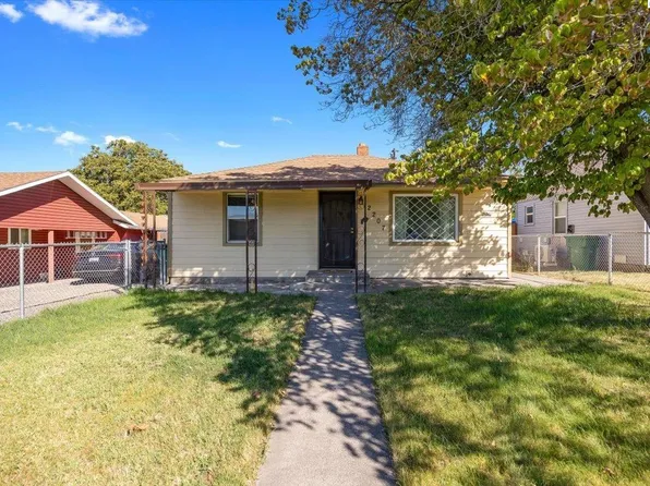 2207 W 6th Ave, Kennewick, WA 99336