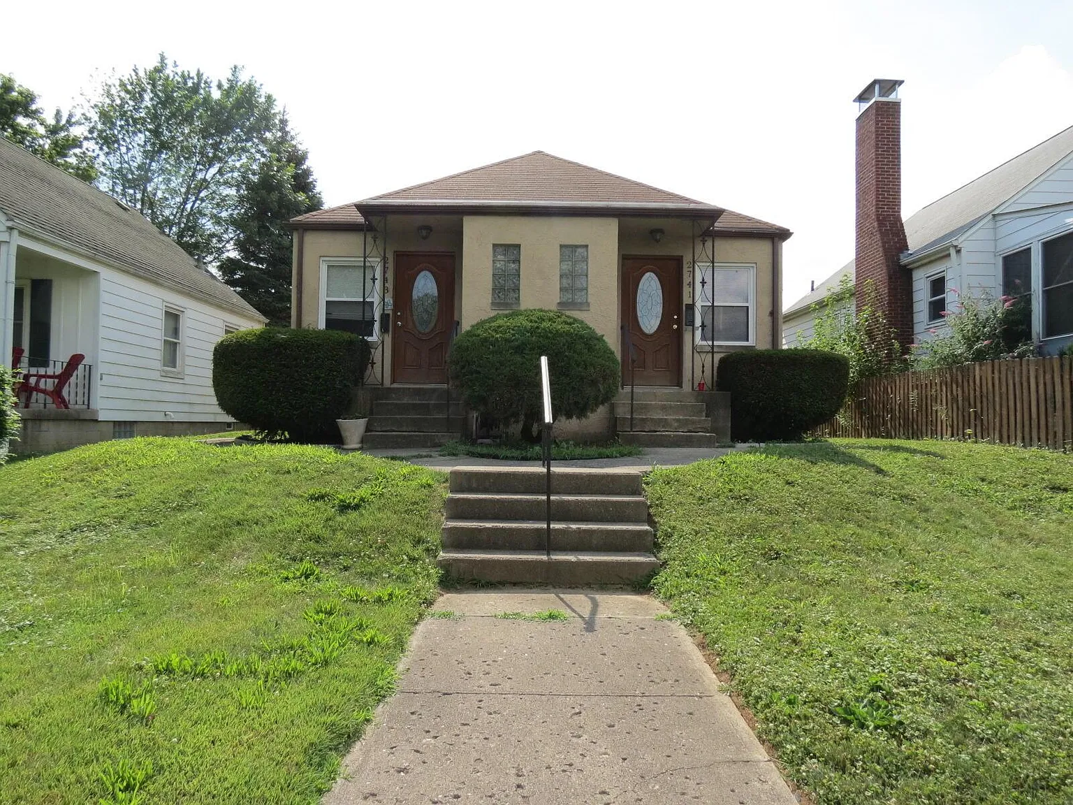 2741-2743 Thorndale Ave photo 1