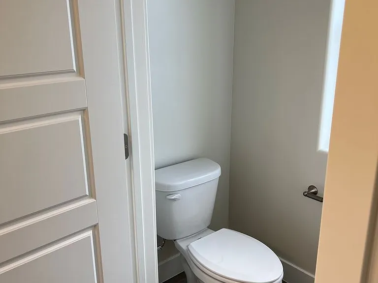 569 E Steeplechase Rd — Photo 8