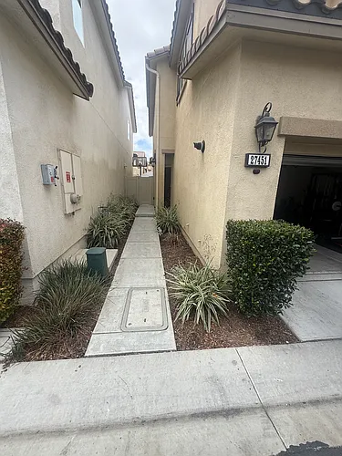 27451 Red Rock Rd Photo 1