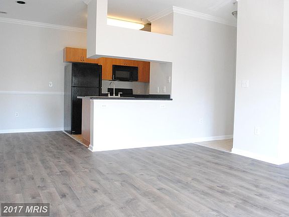 3rd image of 19627 Galway Bay Cir APT 201
