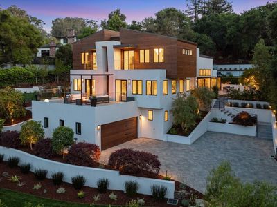 255 Brentwood Rd, Hillsborough, CA, 94010
