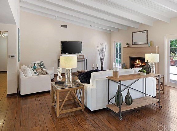 3rd image of 4601 Sendero Pl