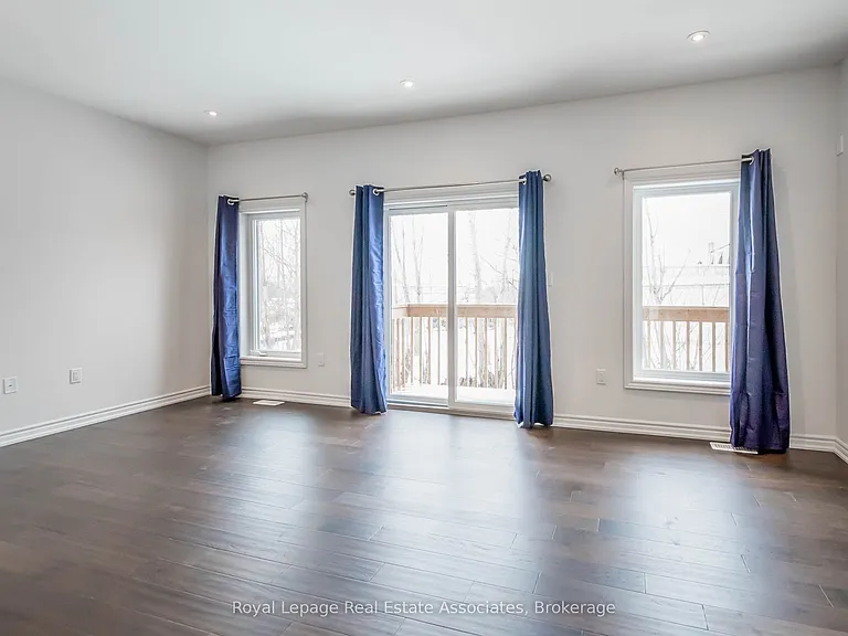 3981 Crown St — Photo 14