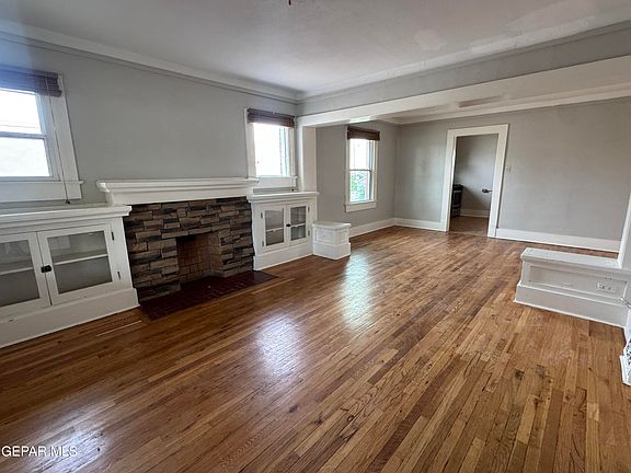3rd image of 3716 Jackson Ave