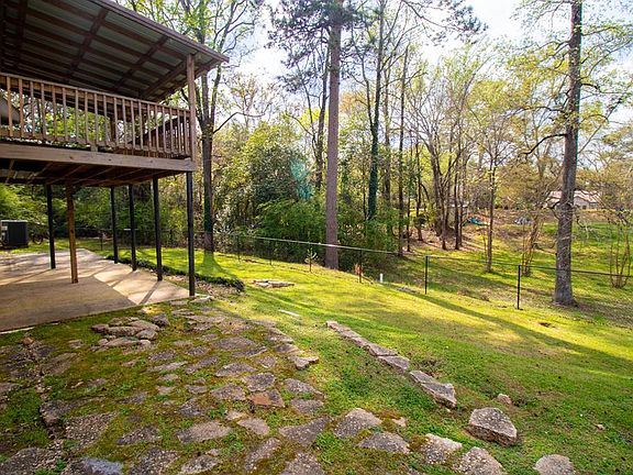 3rd image of 2811 16th Ave