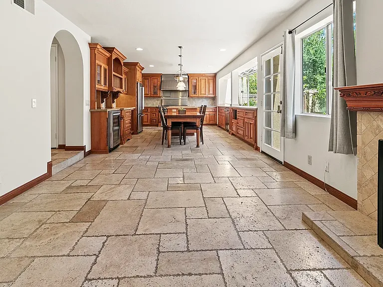 29346 Castle Rd — Photo 5