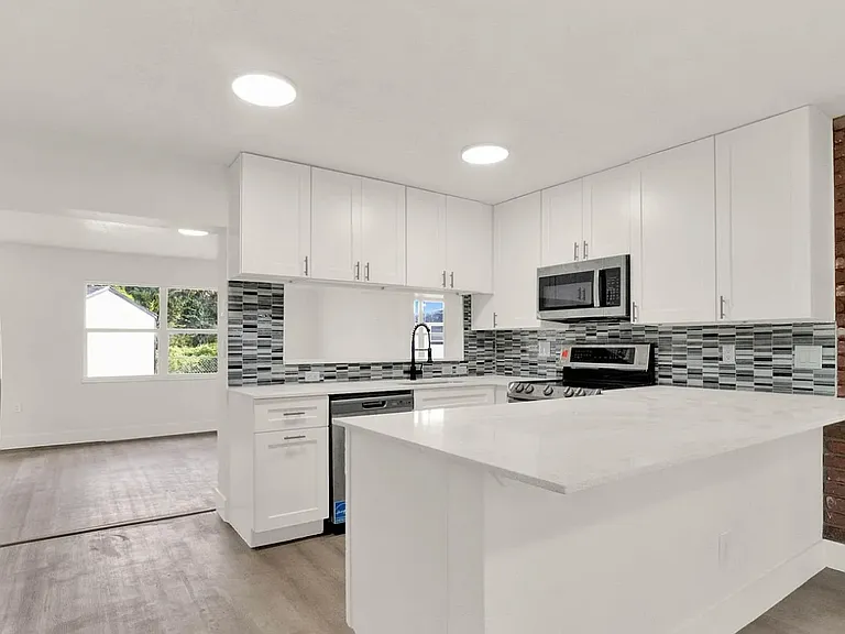 1004 Jersey St — Photo 18