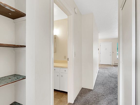 5th image of 4121 SE 28th Ave Unit 4113