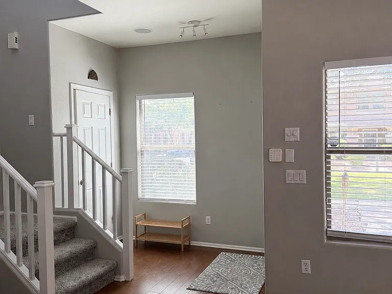 1072 S Cheshire Ln — Photo 4