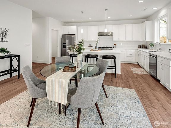 3rd image of 17012 106th Avenue SE