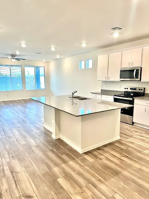 17994 W Cielo Grande Ave — Photo 2