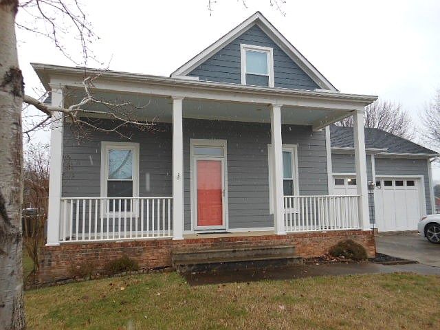 1st image of 2208 Exeter Ln